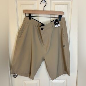 Hurley Walkshorts Khaki Performance Stretch Shorts Men’s Size 36 NWT